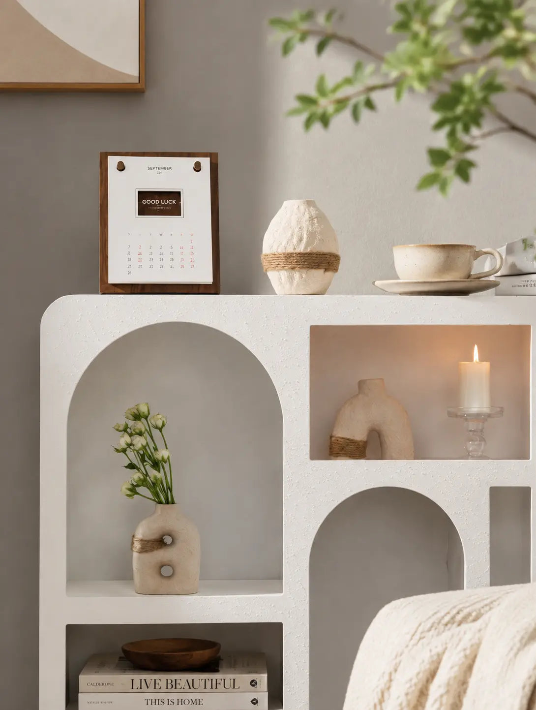 Handcrafted Earth-Glaze Ceramic Vase | Minimalist Small Bud Vase for Shelf & Table Decor